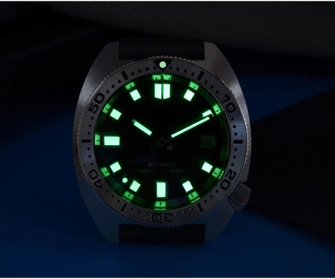 San Martin 6105 – Diver Men’s Watch