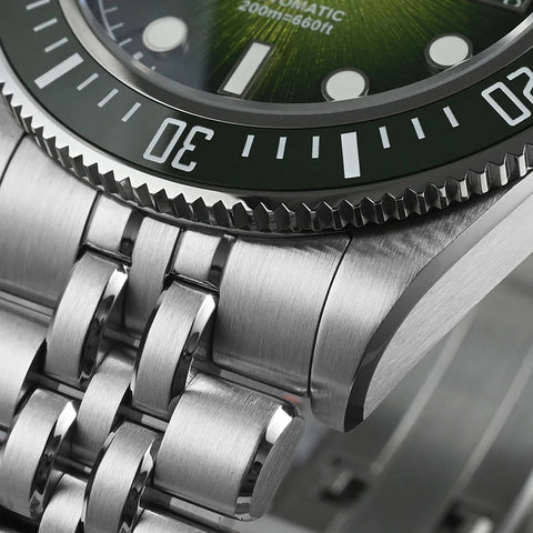 San Martin – 44MM Luxury Diver