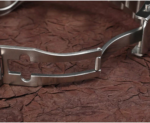 San Martin – 39MM GMT Diver