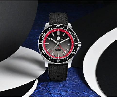 San Martin – 41MM GMT Diver