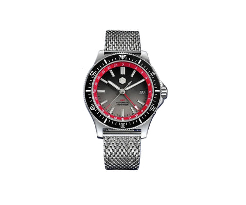 San Martin – 41MM GMT Diver
