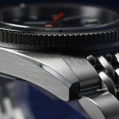 San Martin SN0044 – 38.8MM Sport Diver