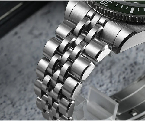 San Martin – 44MM Luxury Diver